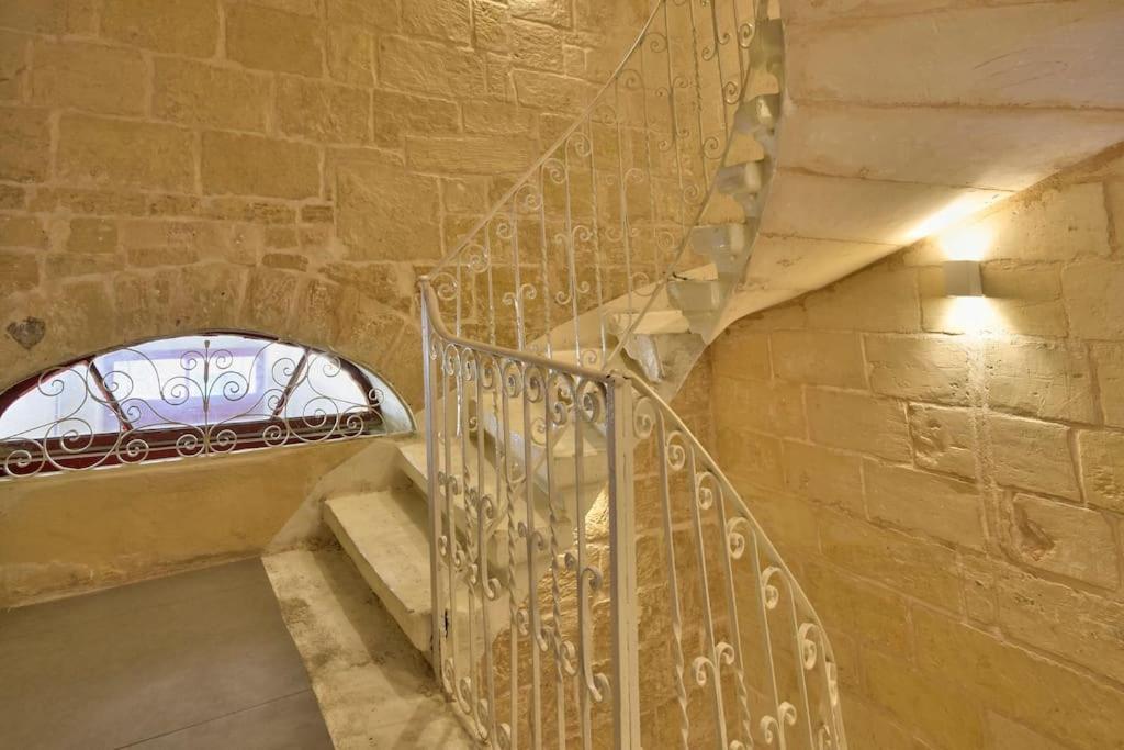 Orangery 101 - Duplex Studio Apartment Valletta Ngoại thất bức ảnh